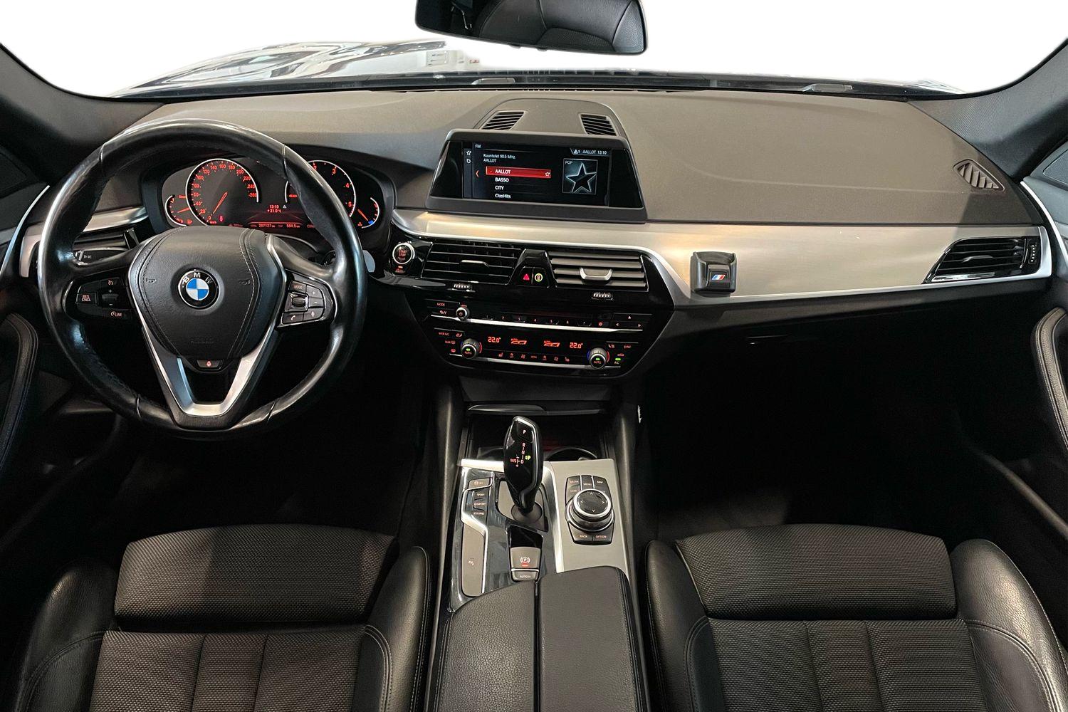 BMW 520 2019, photo 7/32