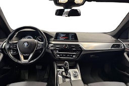 sininen BMW 520 2019 kuva 9.