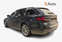 musta BMW 520 2020 kuva 2.