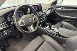 harmaa BMW 520 2020 kuva 6.