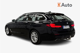 musta BMW 520 2021 kuva 2.