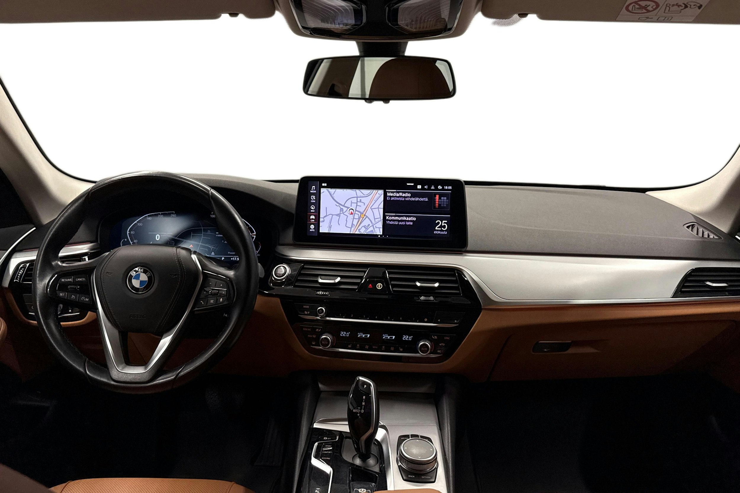 musta BMW 520 2021 kuva 9.