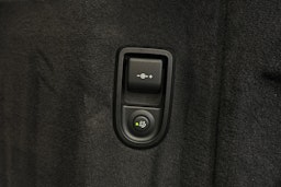 musta BMW 520 2021 kuva 30.