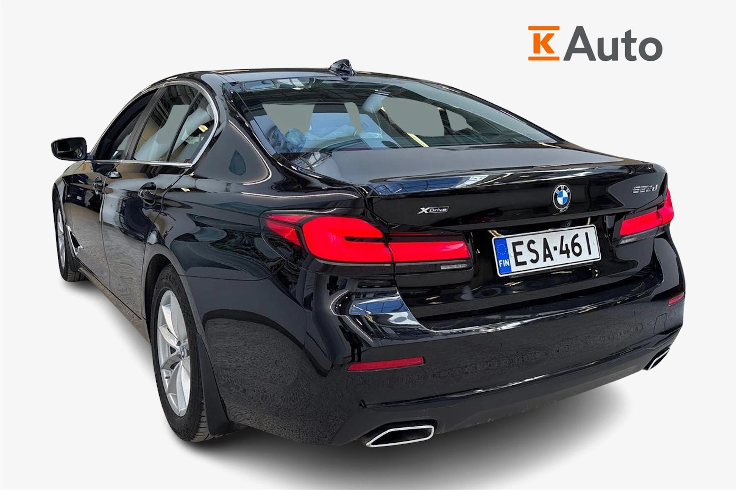 Musta BMW 520 2022 kuva 2.