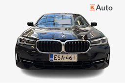 Musta BMW 520 2022 kuva 4.