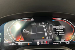 Musta BMW 520 2022 kuva 18.