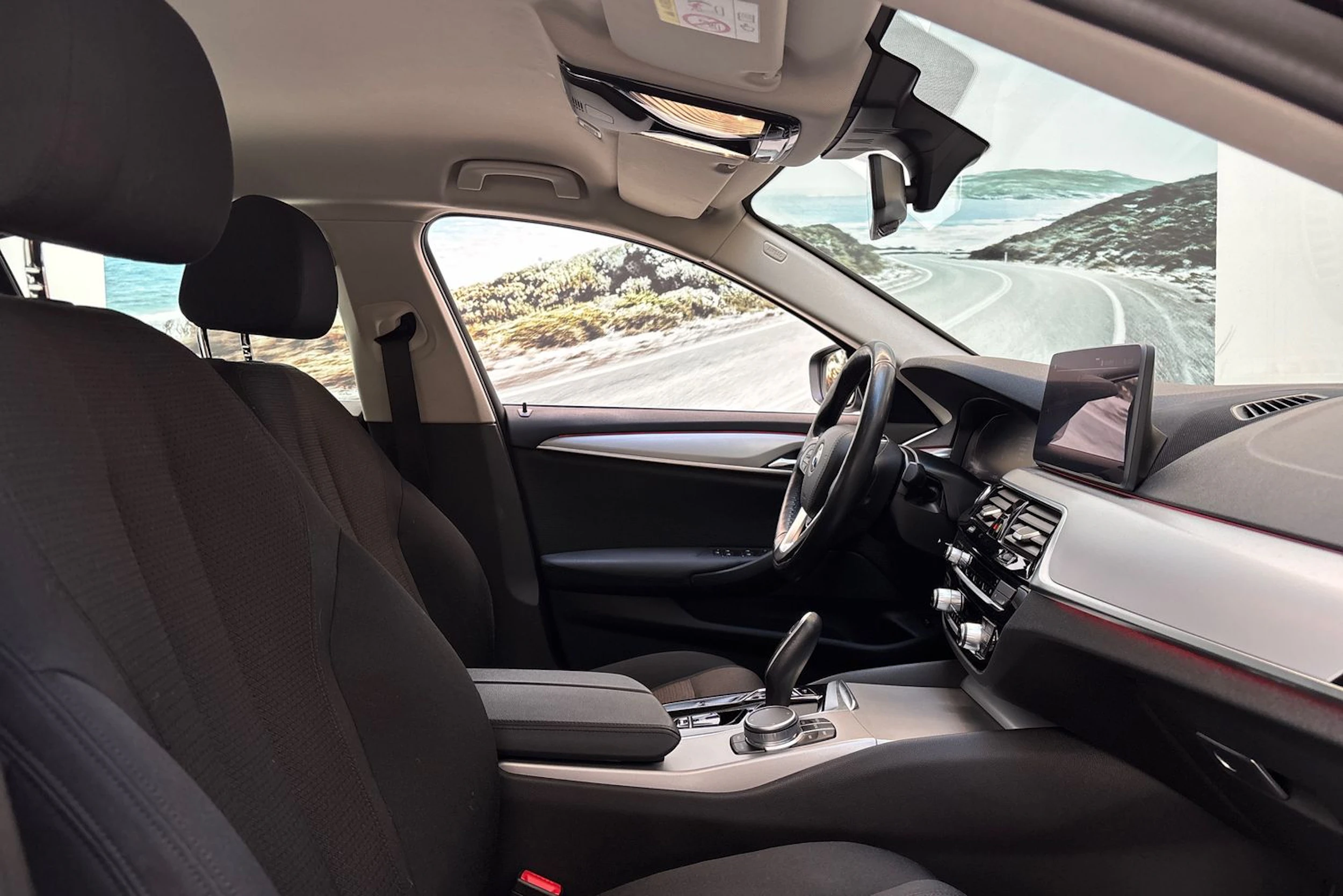 Musta BMW 520 2022 kuva 23.