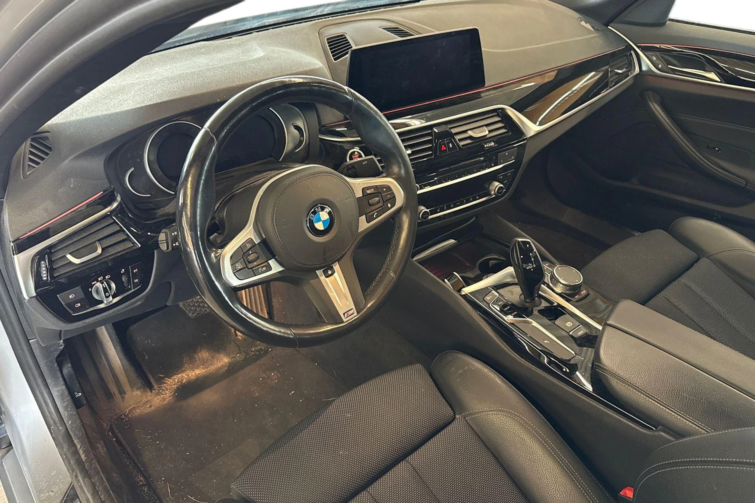 hopea BMW 520 2021 kuva 3.