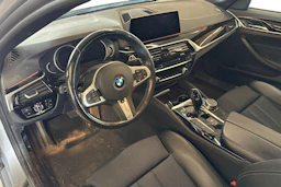 hopea BMW 520 2021 kuva 3.