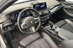 hopea BMW 520 2021 kuva 6.