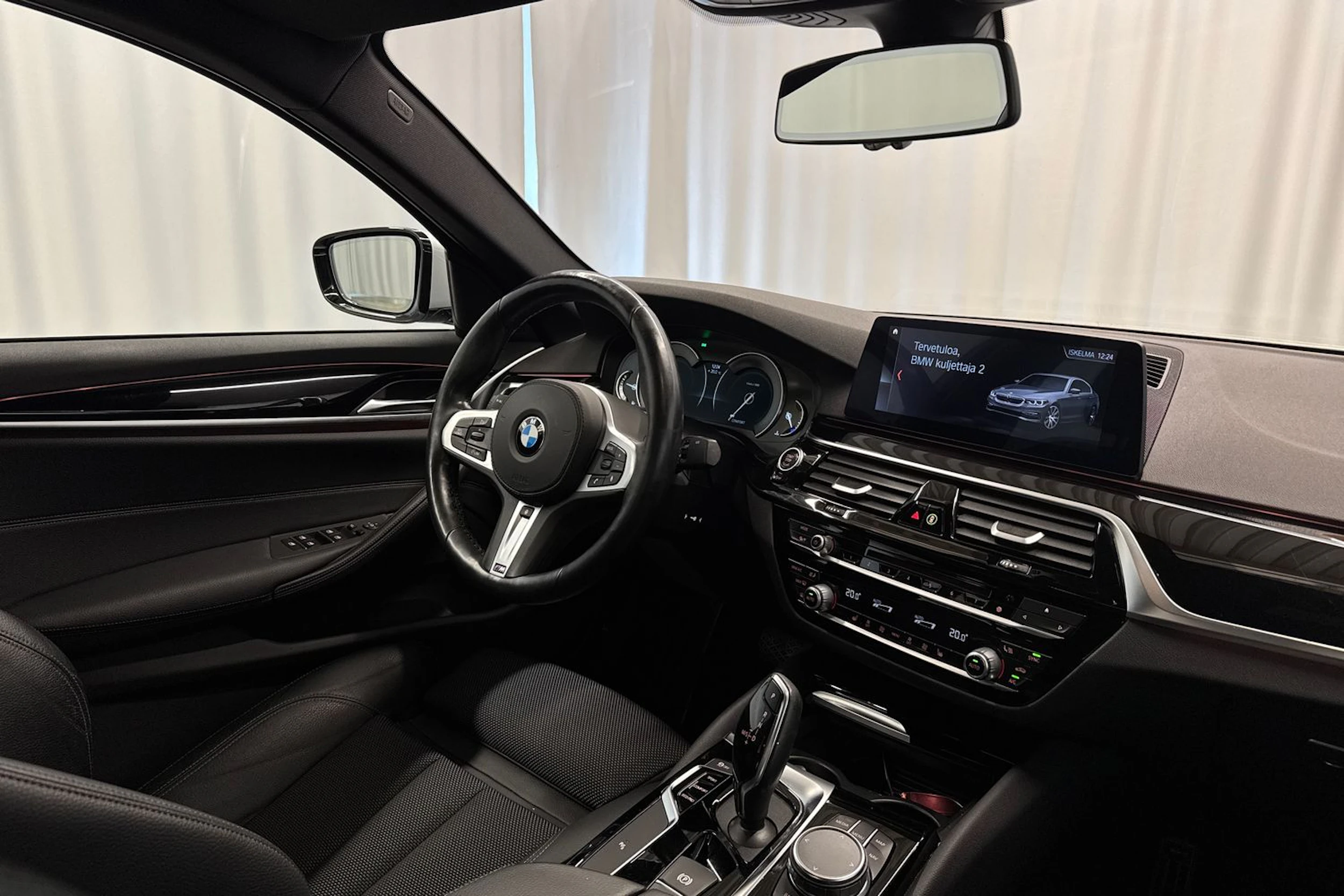 hopea BMW 520 2021 kuva 12.