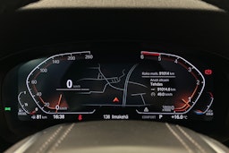 musta BMW 520 2021 kuva 20.