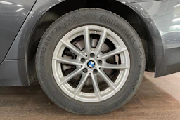 Harmaa BMW 520 2021 kuva 10.