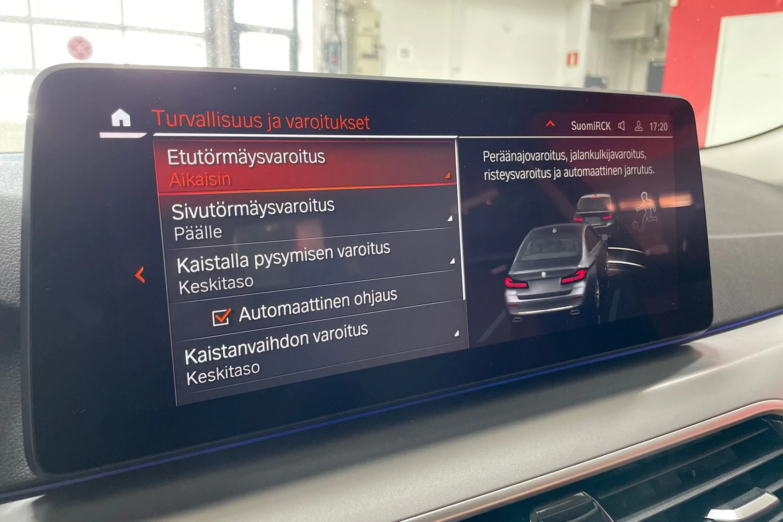Harmaa BMW 520 2021 kuva 25.