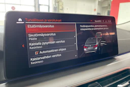 Harmaa BMW 520 2021 kuva 25.