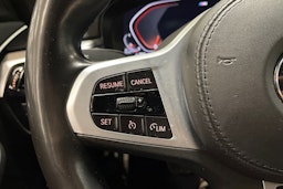 valkoinen BMW 520 2021 kuva 19.