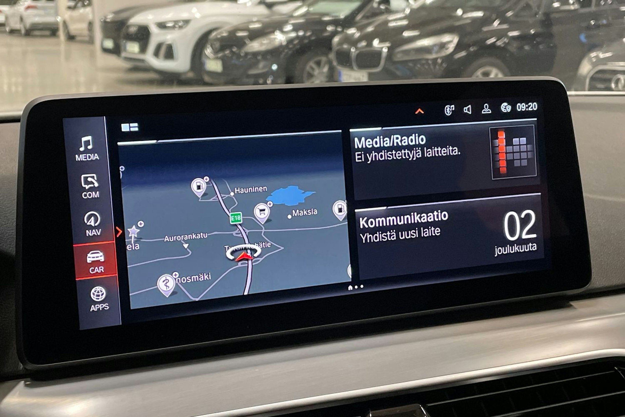 valkoinen BMW 520 2021 kuva 20.