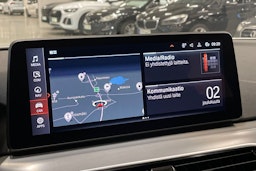 valkoinen BMW 520 2021 kuva 20.