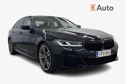 sininen BMW 520 2022 kuva 1.