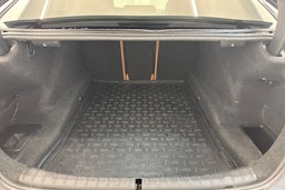 sininen BMW 520 2022 kuva 14.