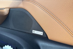 sininen BMW 520 2022 kuva 20.