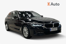 Musta BMW 520 2023 kuva 1.