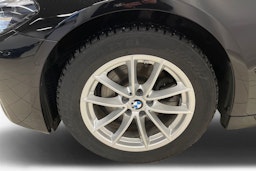 Musta BMW 520 2023 kuva 11.