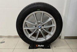 Musta BMW 520 2023 kuva 25.