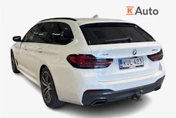 valkoinen BMW 520 2022 kuva 2.