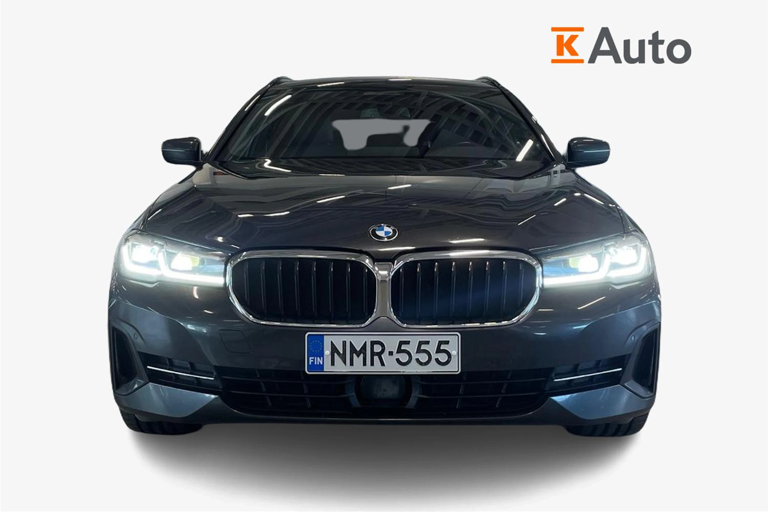 harmaa BMW 520 2022 kuva 4.