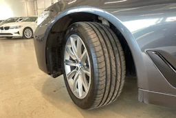 harmaa BMW 520 2022 kuva 10.