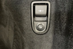 harmaa BMW 520 2022 kuva 30.