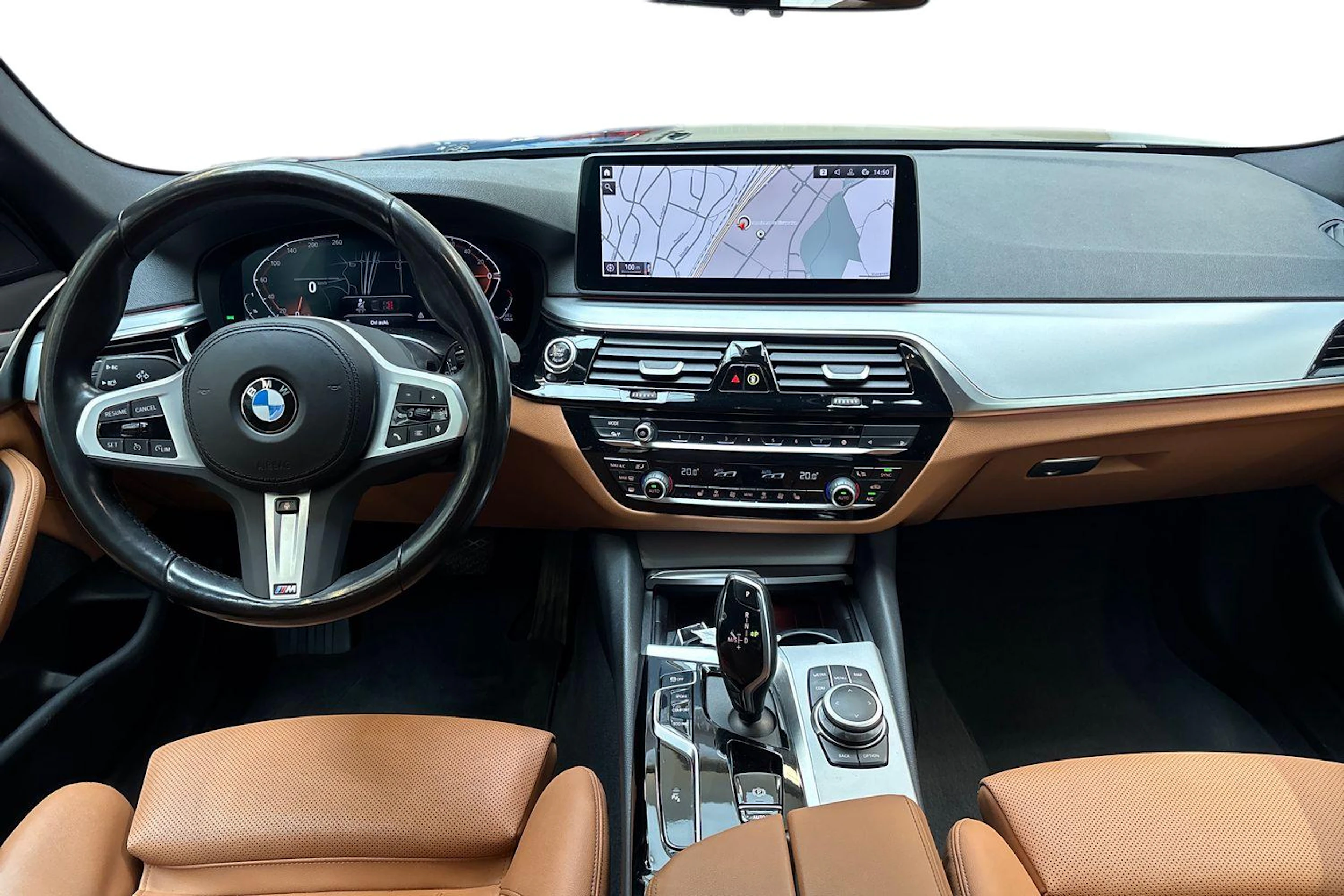 musta BMW 520 2022 kuva 7.