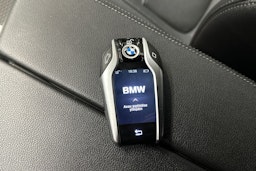 valkoinen BMW 520 2023 kuva 25.