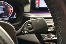 valkoinen BMW 520 2023 kuva 28.