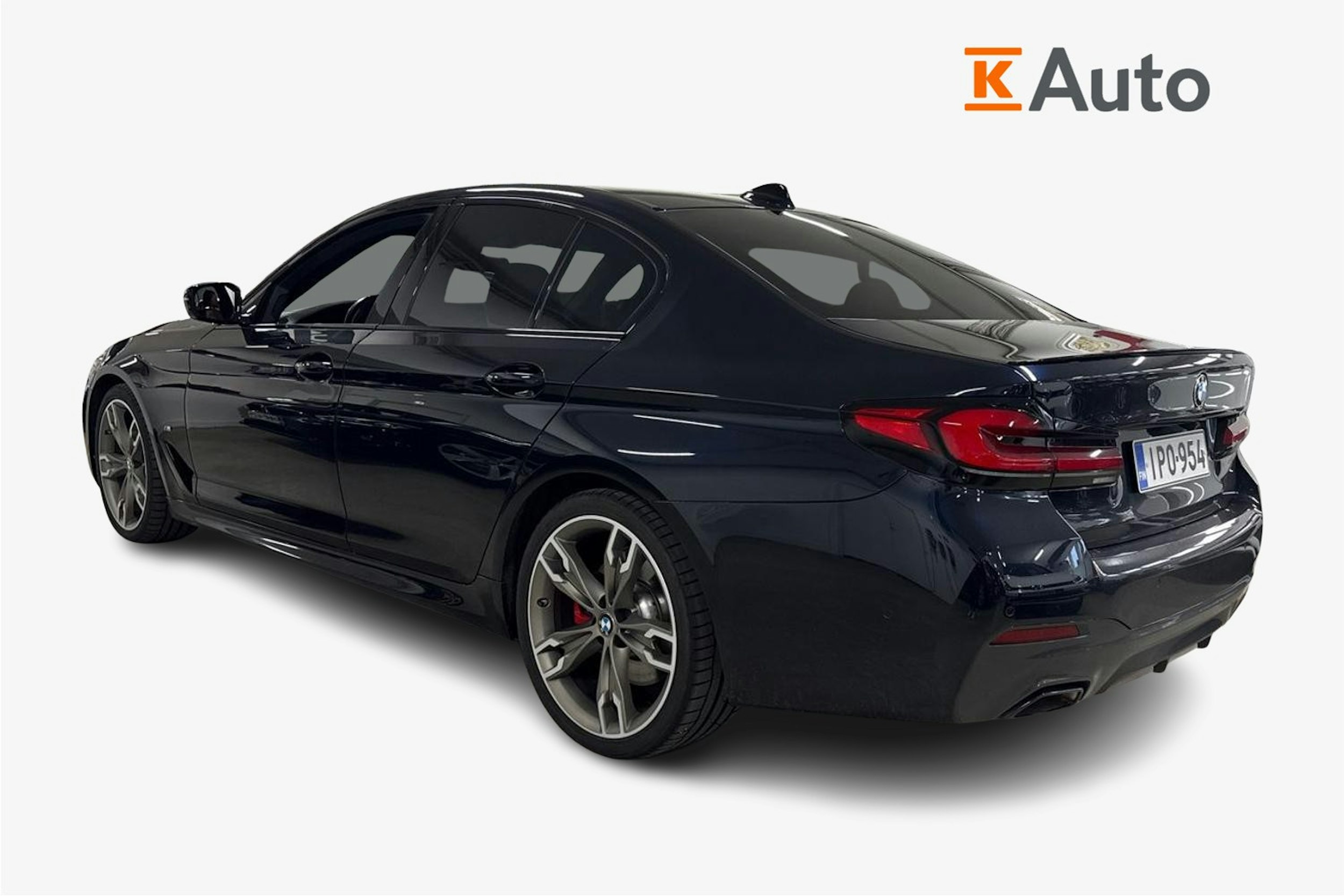 Musta BMW 520 2023 kuva 2.