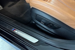 sininen BMW 520 2022 kuva 15.