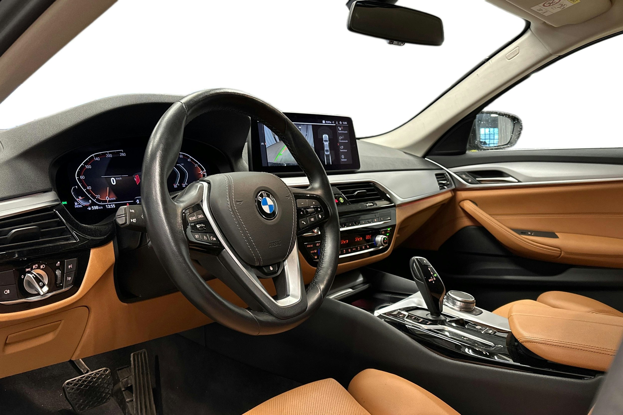 musta BMW 520 2023 kuva 3.