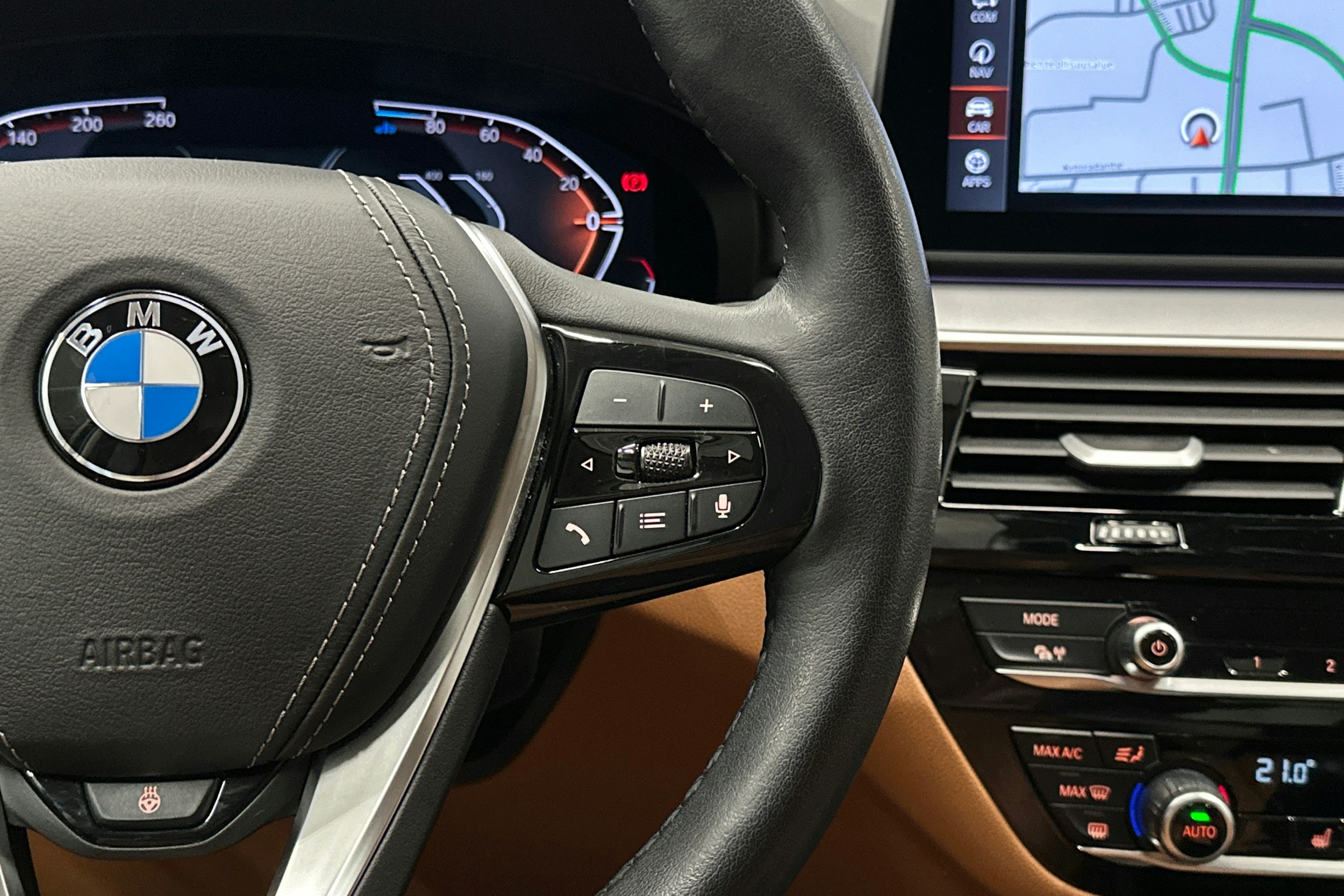 musta BMW 520 2023 kuva 20.