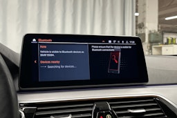 musta BMW 520 2023 kuva 26.