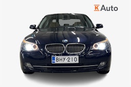 sininen BMW 523 2008 kuva 5.