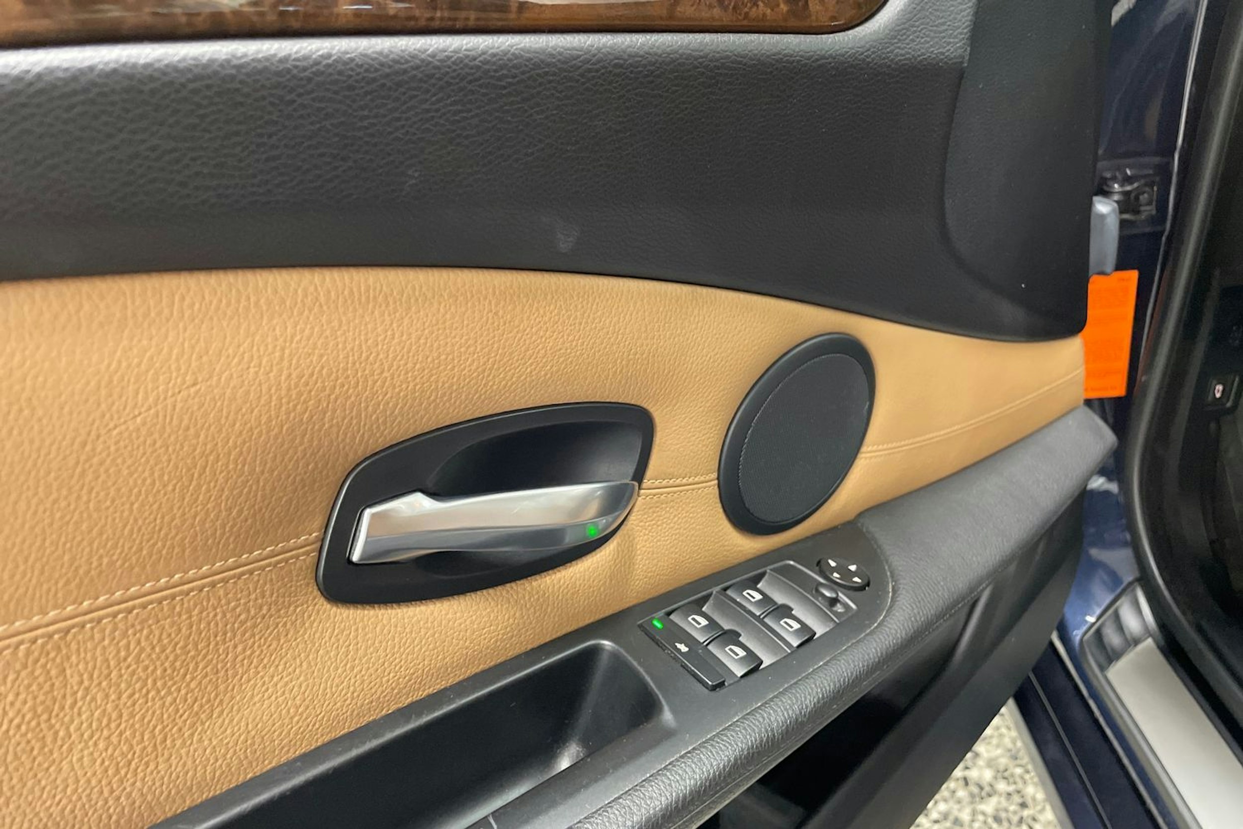 sininen BMW 523 2008 kuva 17.