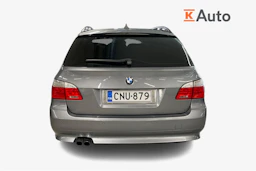 Harmaa BMW 523 2008 kuva 3.