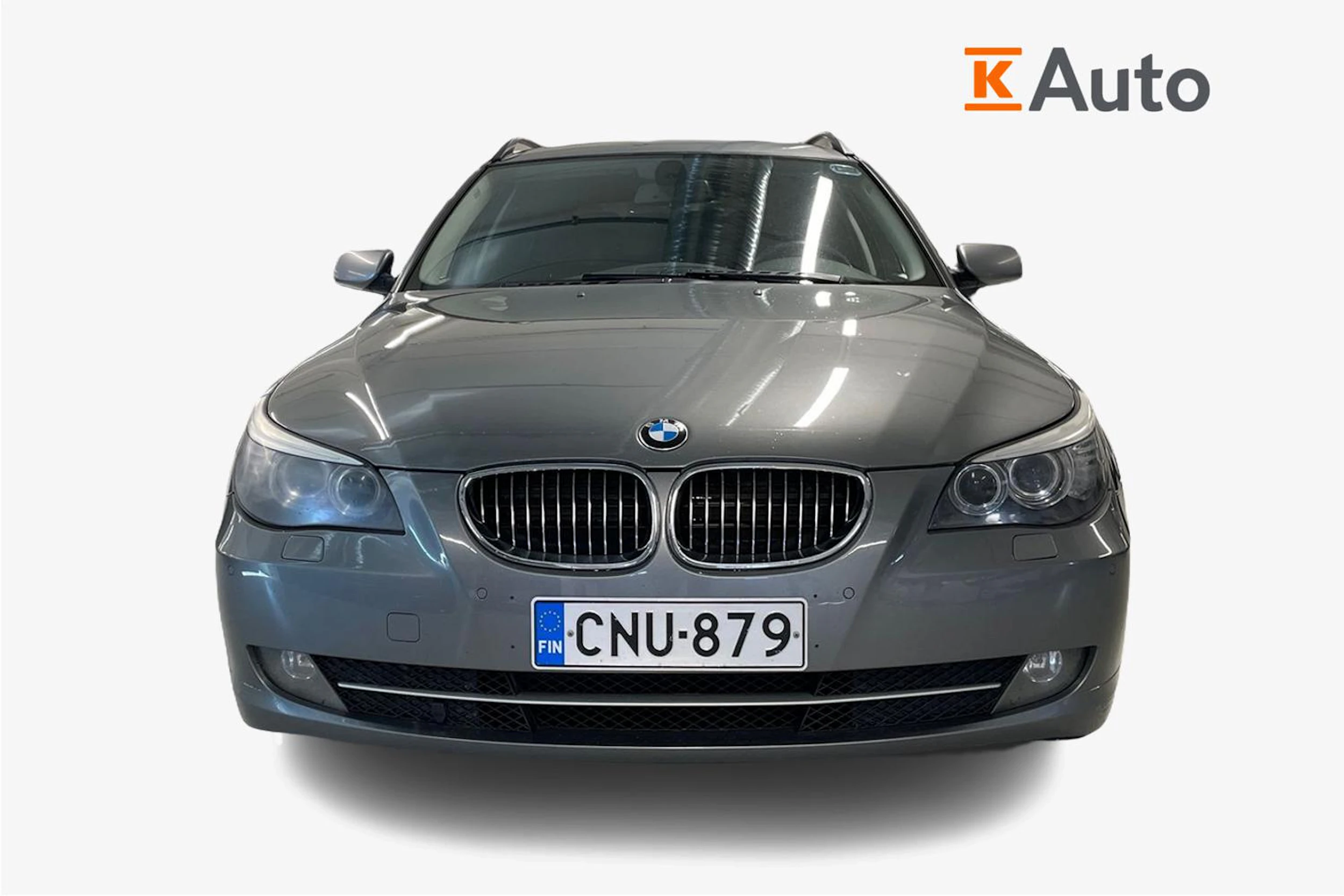 Harmaa BMW 523 2008 kuva 4.