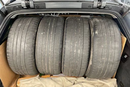 Harmaa BMW 523 2008 kuva 10.
