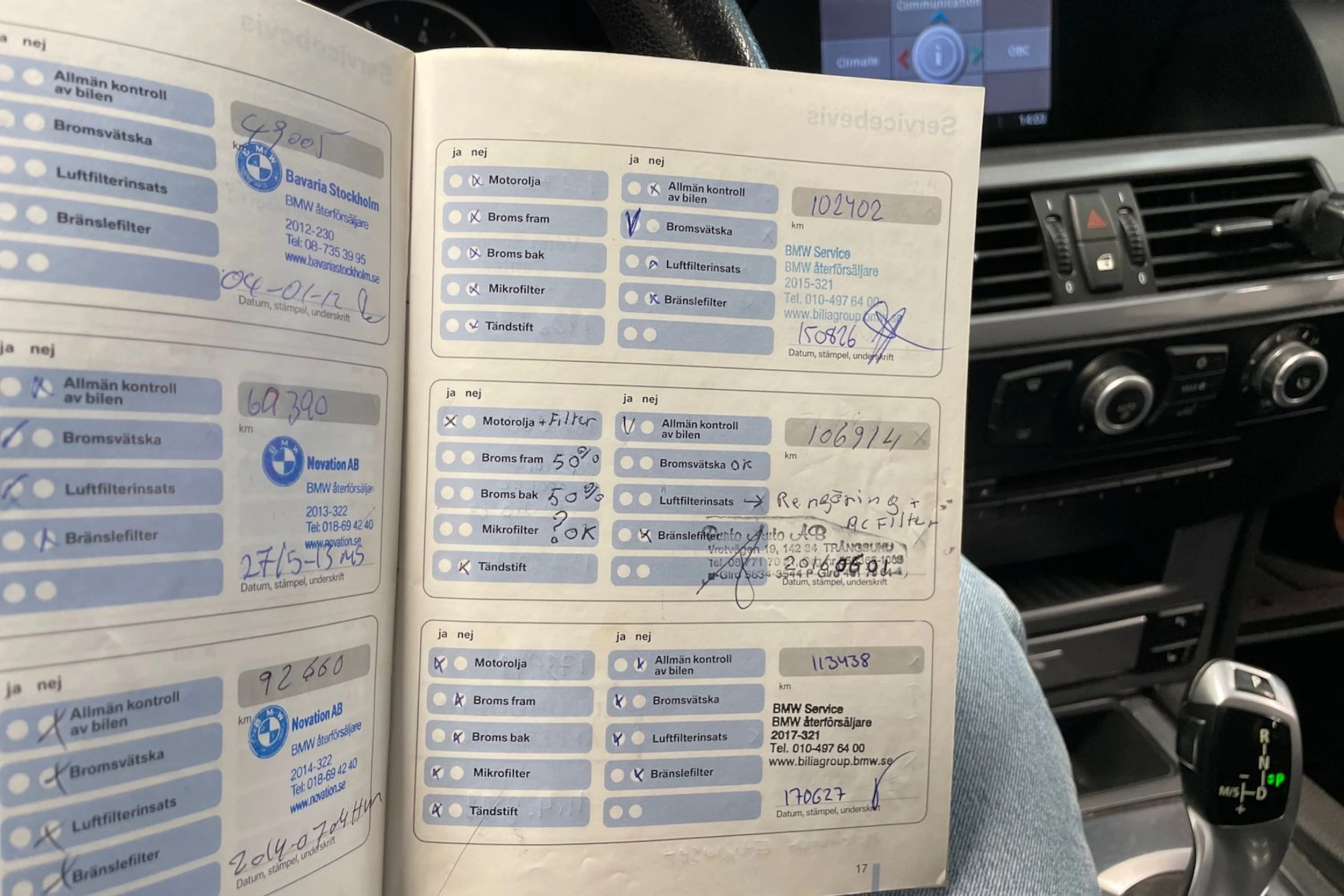 Harmaa BMW 523 2008 kuva 23.