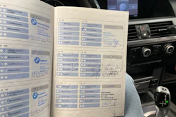 Harmaa BMW 523 2008 kuva 23.