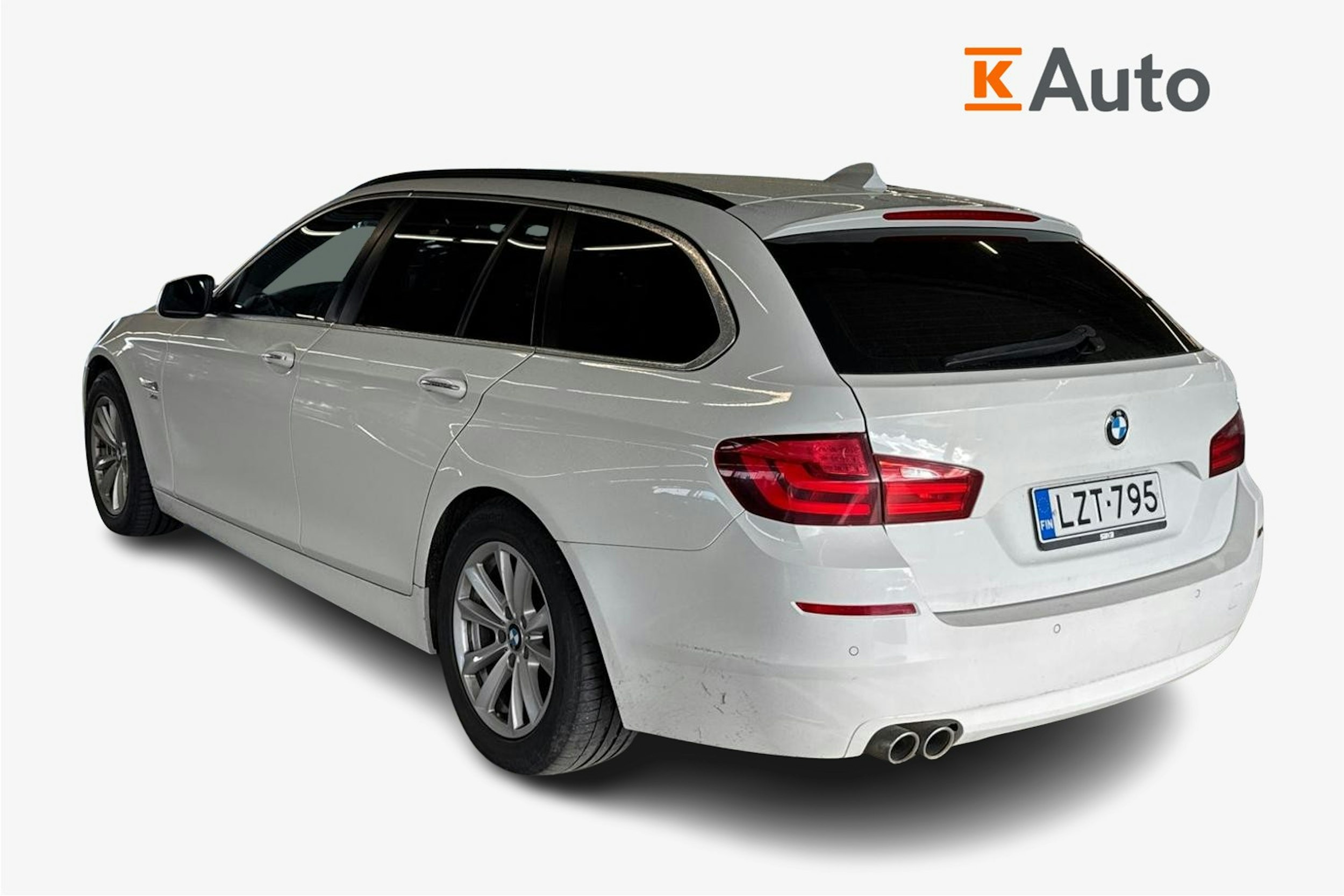 valkoinen BMW 525 2011 kuva 2.