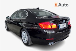musta BMW 525 2011 kuva 2.