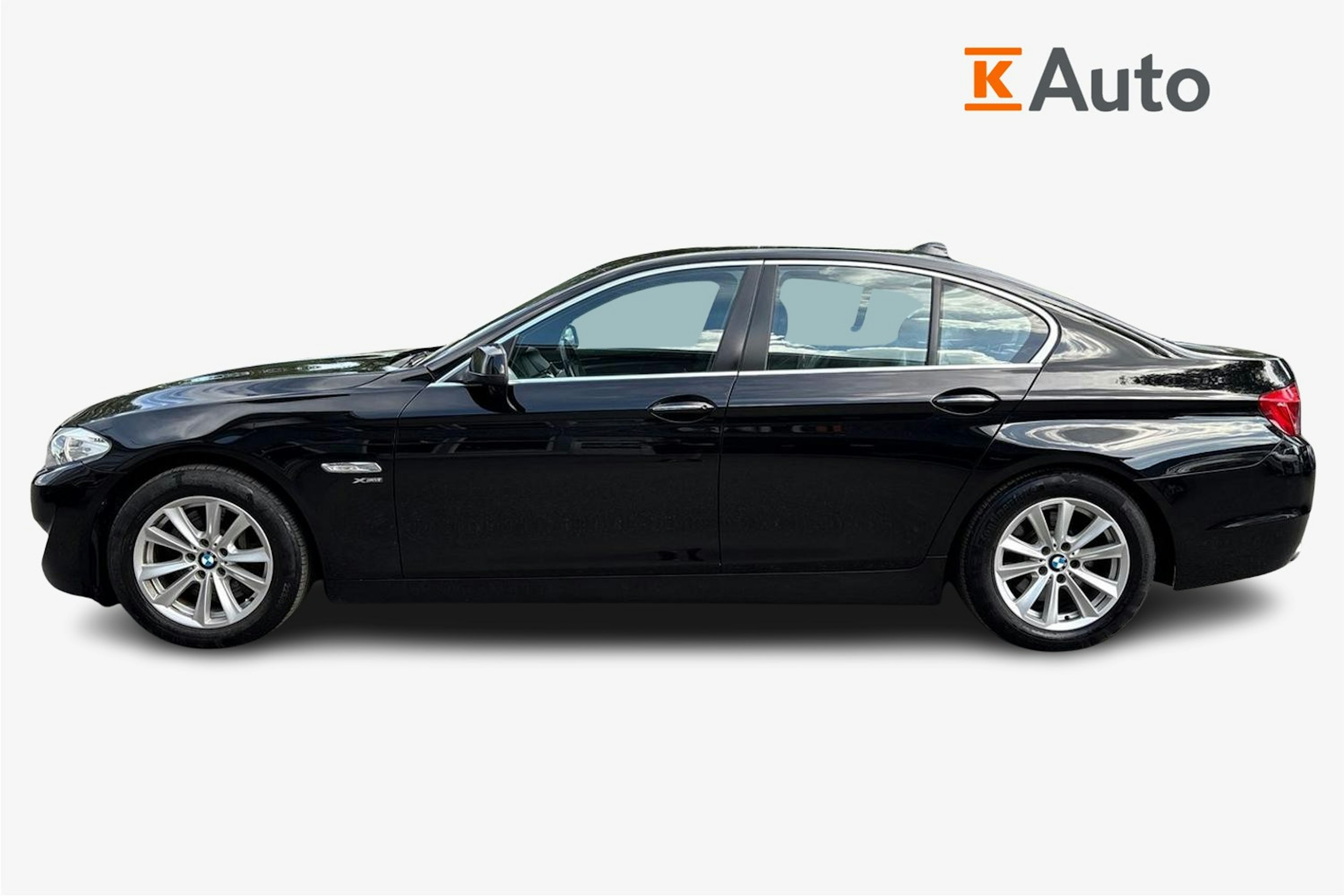 musta BMW 525 2011 kuva 6.